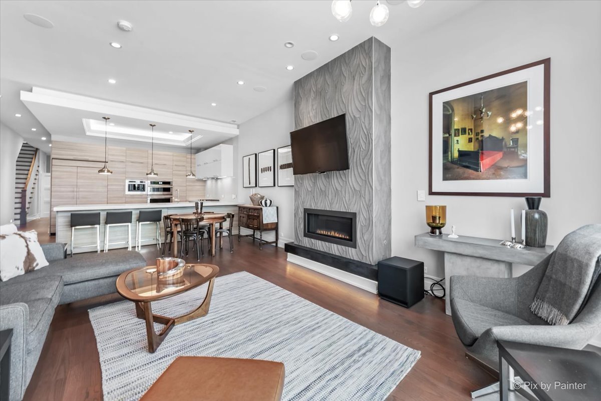 864 N Ashland Avenue #2, Chicago, IL