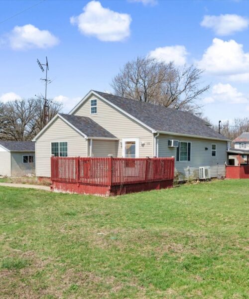 110 W State Route 54, Roberts, IL