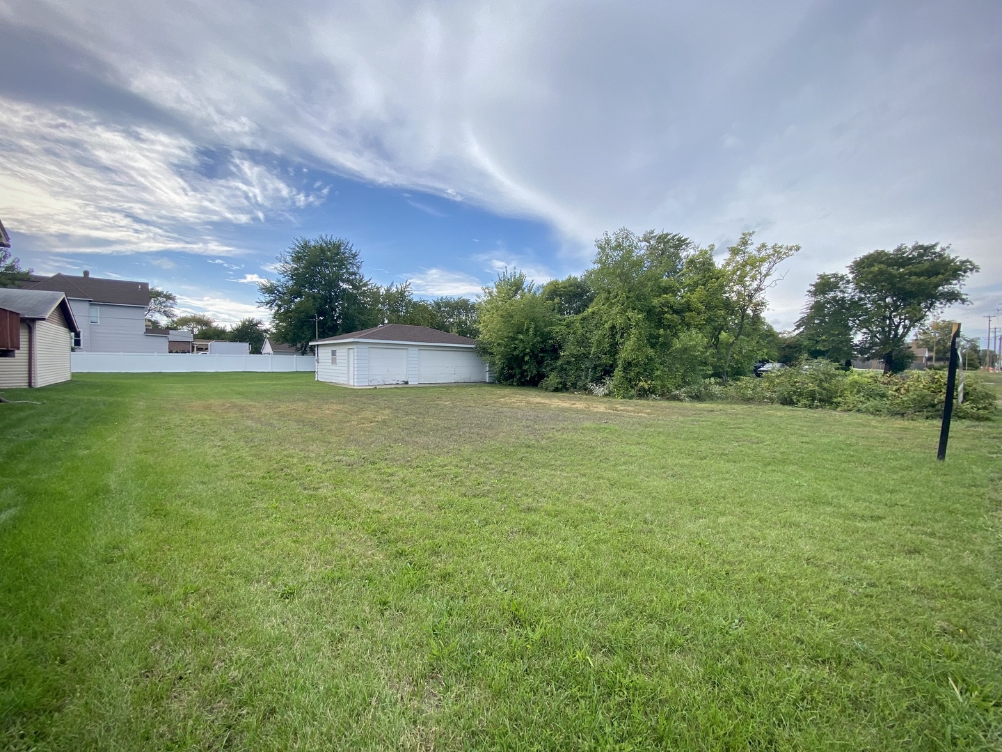 5626 East Avenue, Countryside, IL