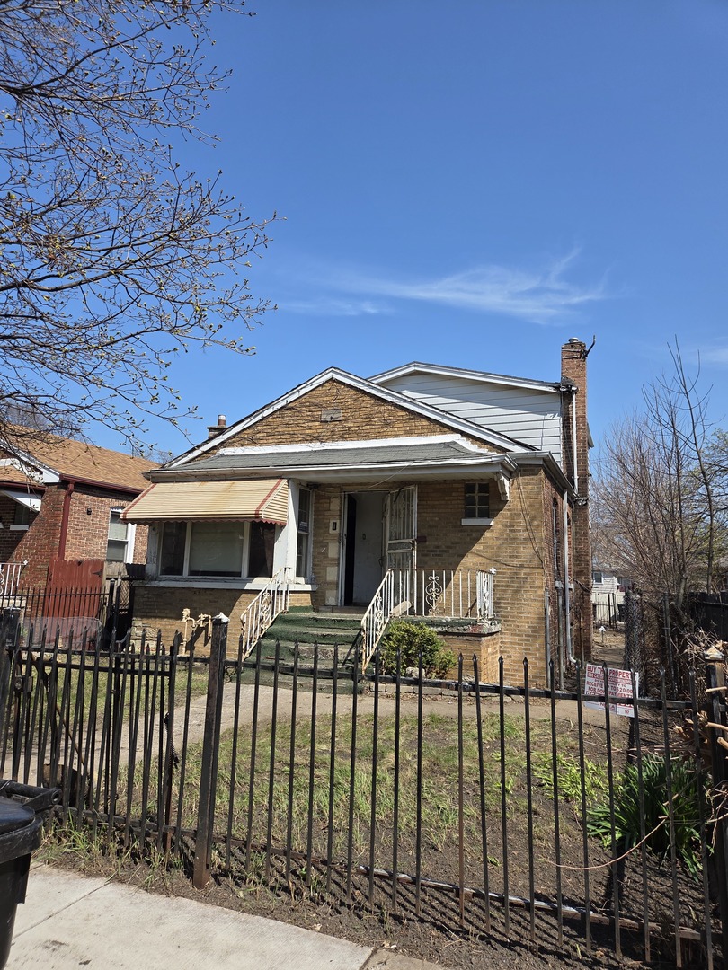 10511 S yates Avenue, Chicago, IL