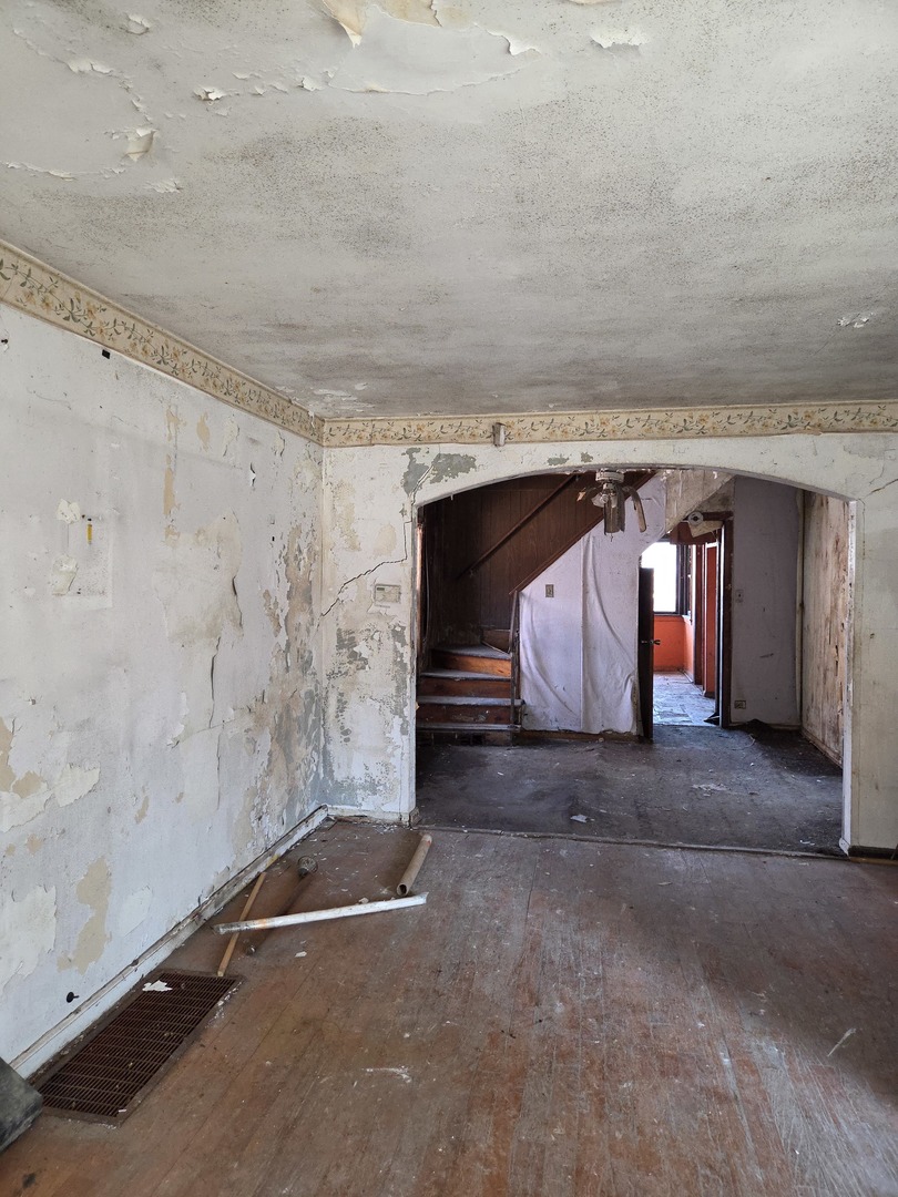 10511 S yates Avenue, Chicago, IL