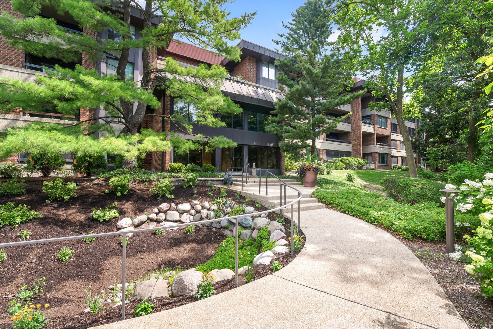 1409 Burr Oak Road #315A, Hinsdale, IL