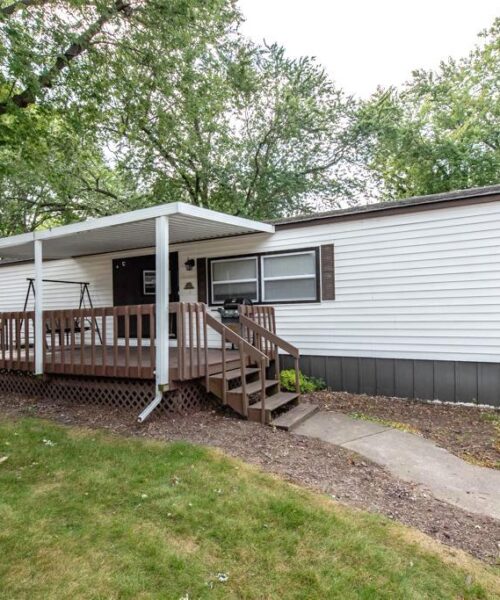 3285 Meadow Drive, Park City, IL