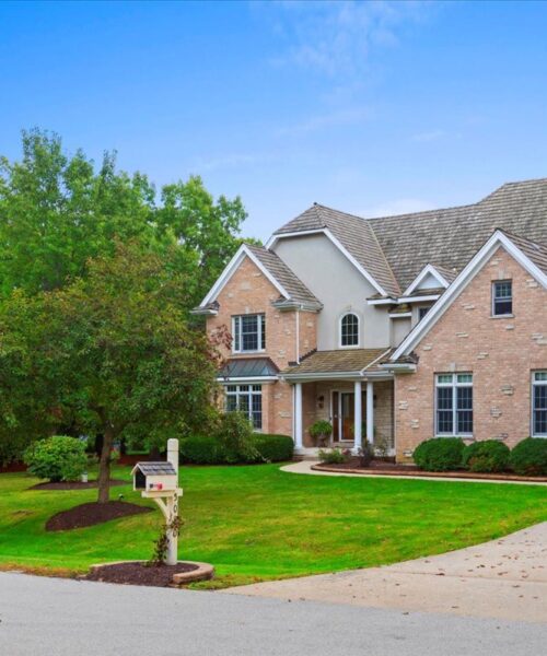 35080 N Oak Knoll Circle, Gurnee, IL