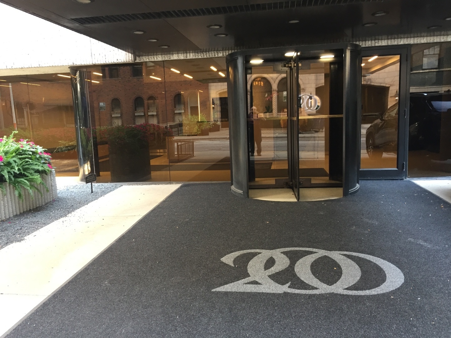 200 E Delaware Place #5D, Chicago, IL