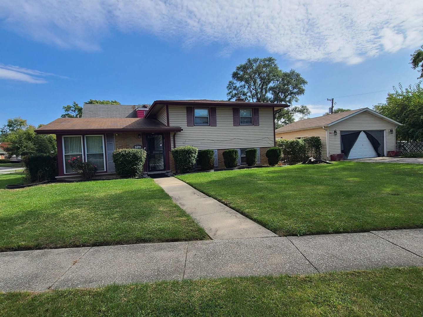 16843 Briargate Drive, Country Club Hills, IL