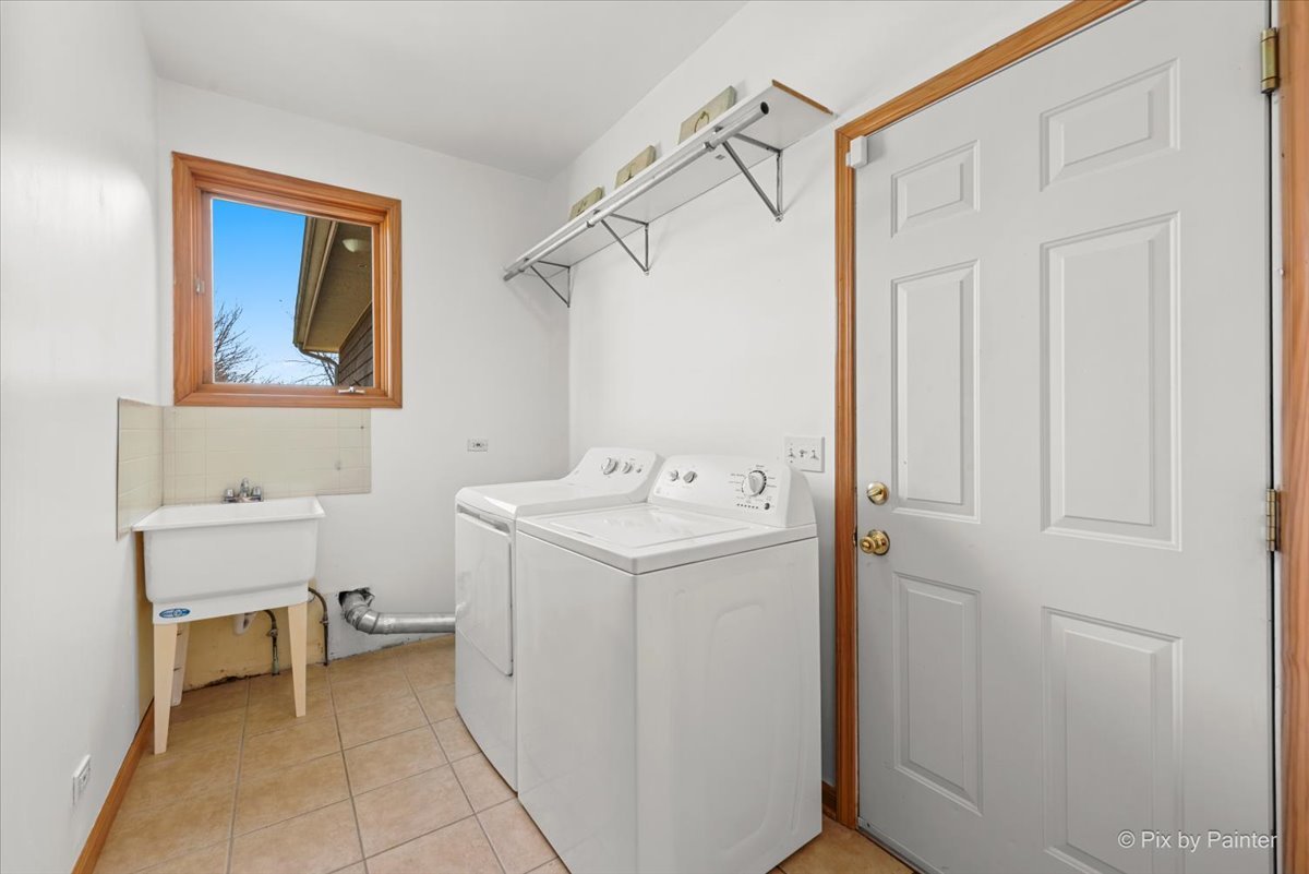 11909 Heron Drive, Huntley, IL