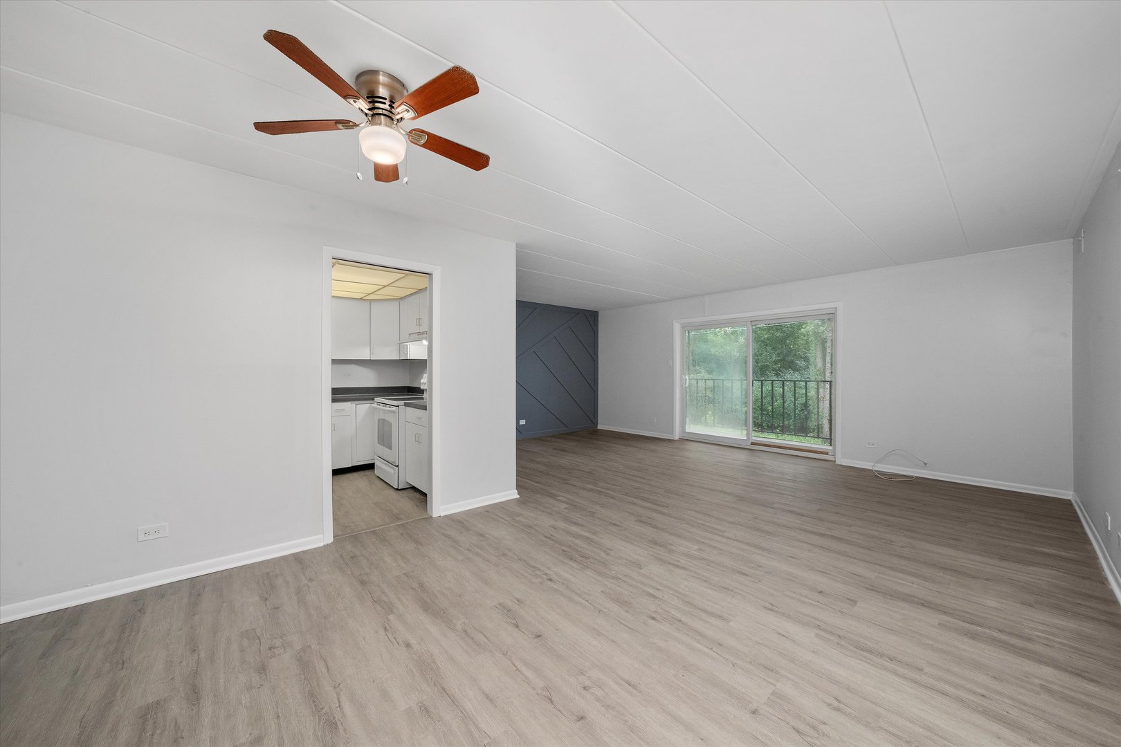 2807 Willow Road #103, Homewood, IL