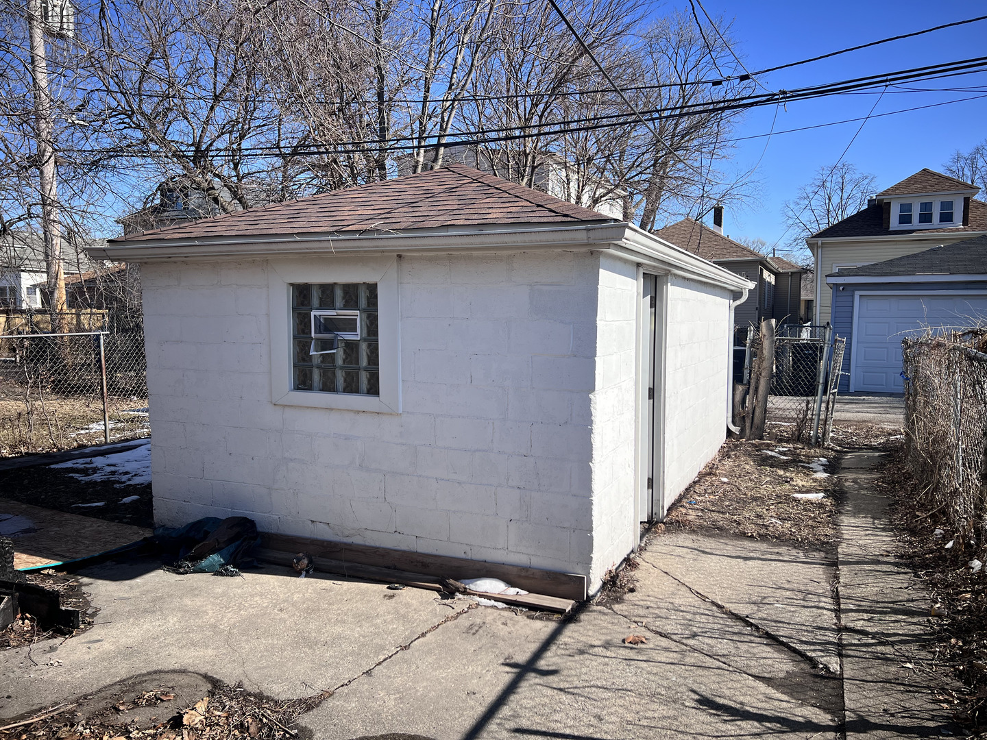 10235 S Oglesby Avenue, Chicago, IL