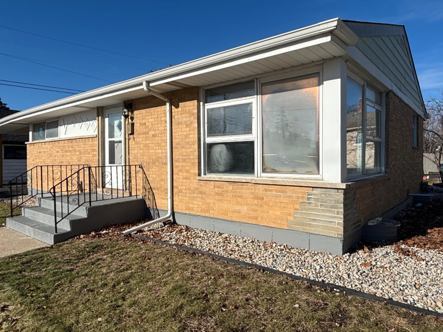 1502 N 35th Avenue, Melrose Park, IL