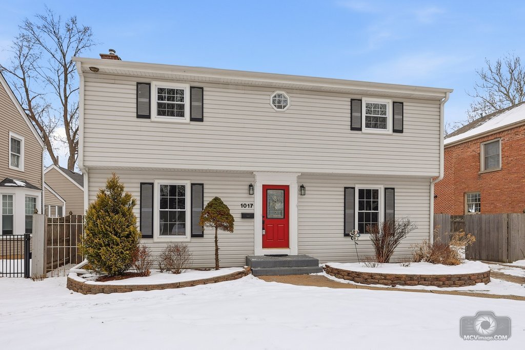 1017 N Main Street, Wheaton, IL