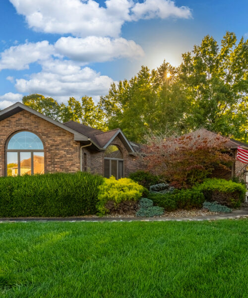 600 Deer Lake Drive, Carbondale, IL