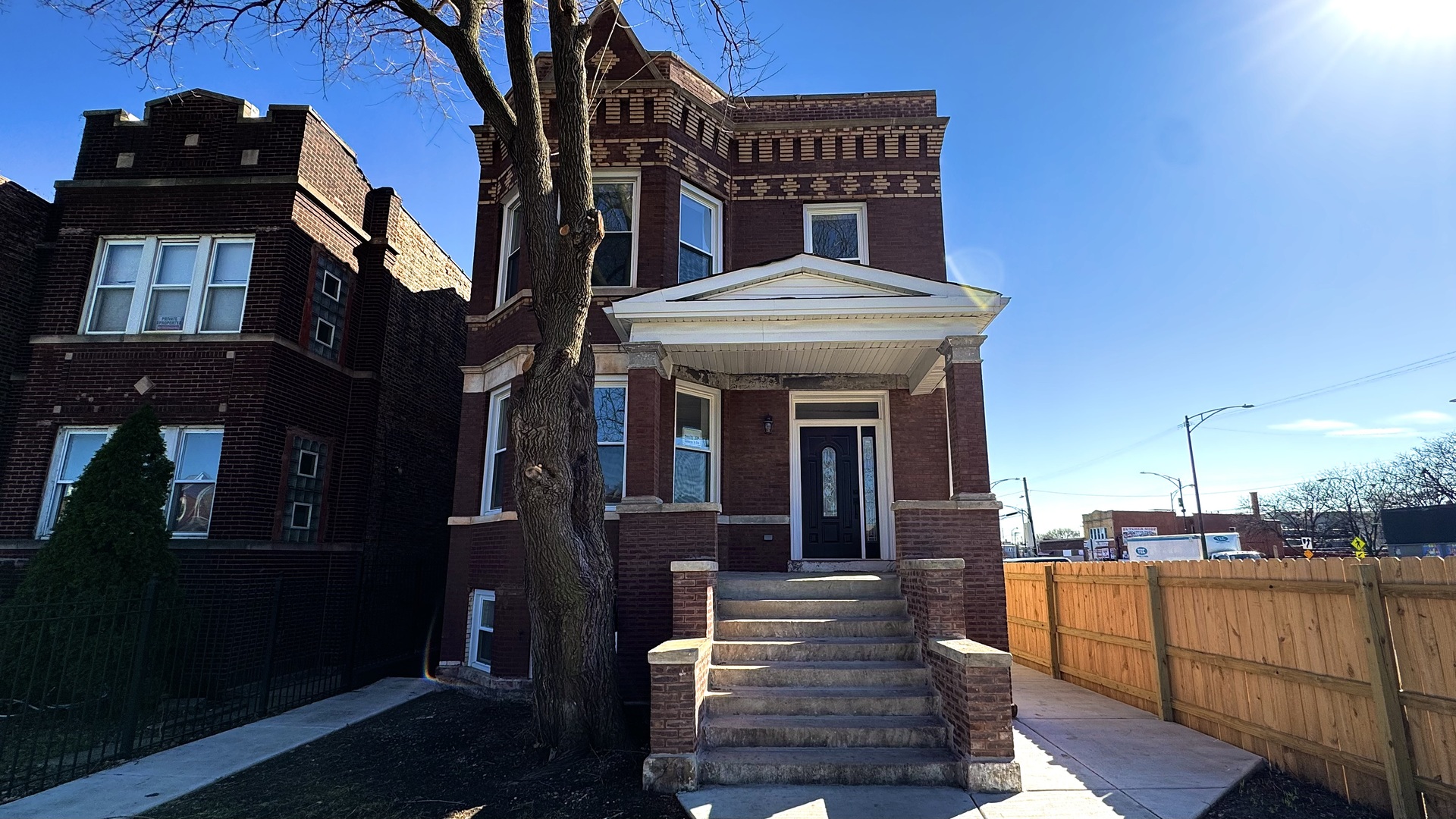 4751 W Monroe Street, Chicago, IL