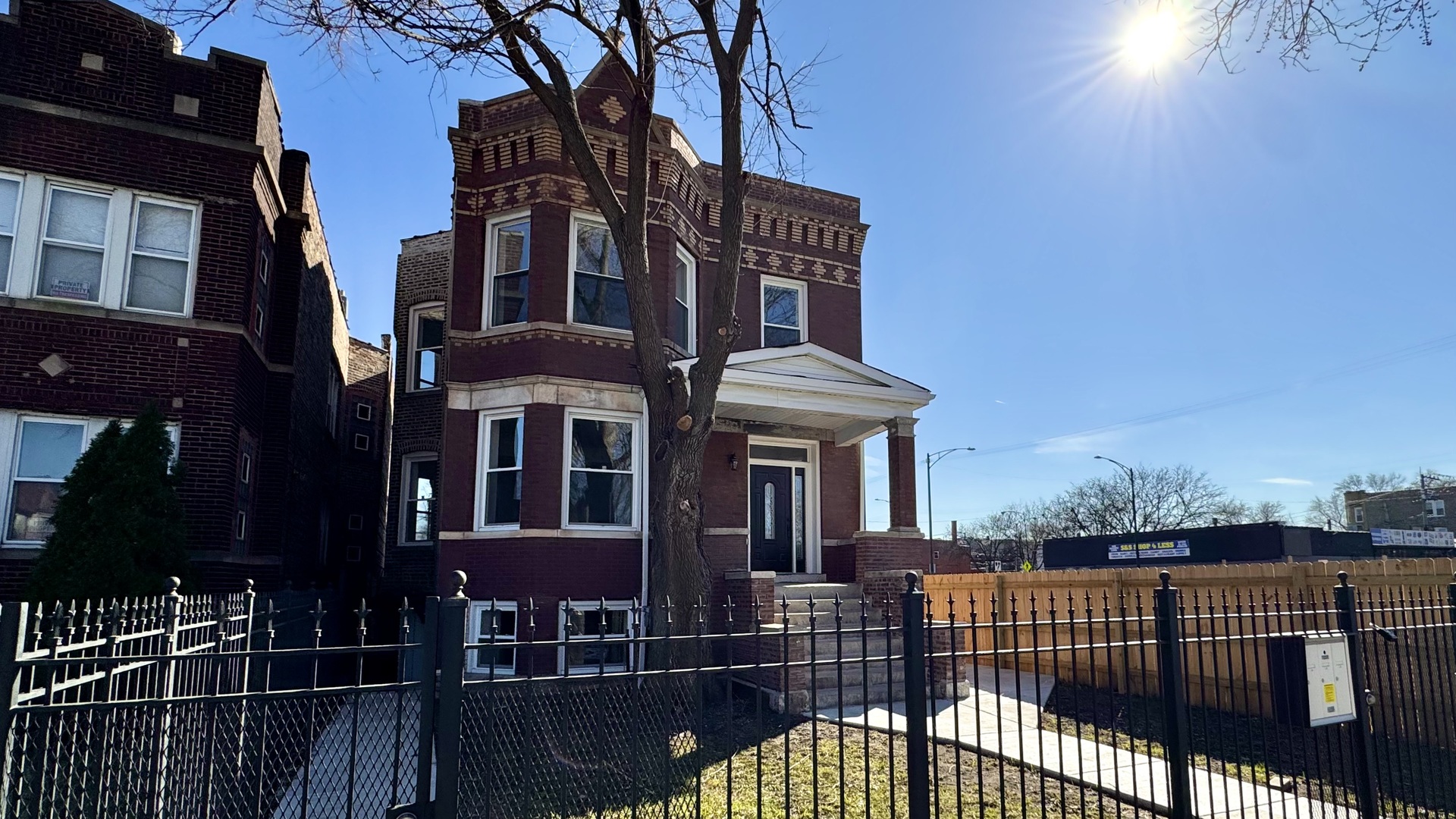 4751 W Monroe Street, Chicago, IL