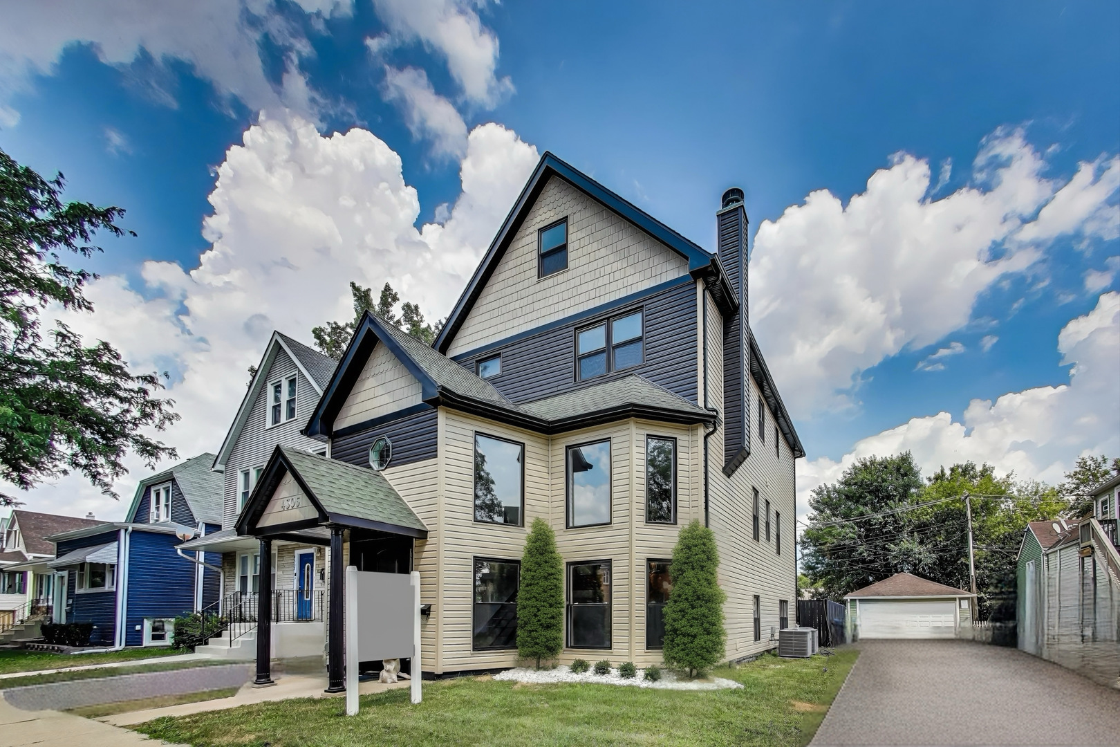 4305 N Mobile Avenue, Chicago, IL