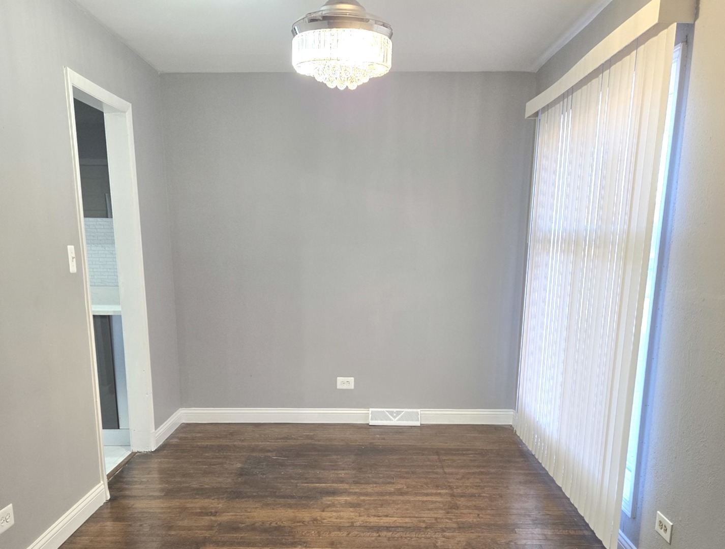 13240 S Saint Lawrence Avenue, Chicago, IL