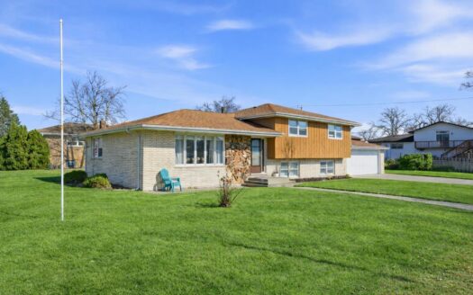 10459 S 81st Avenue, Palos Hills, IL