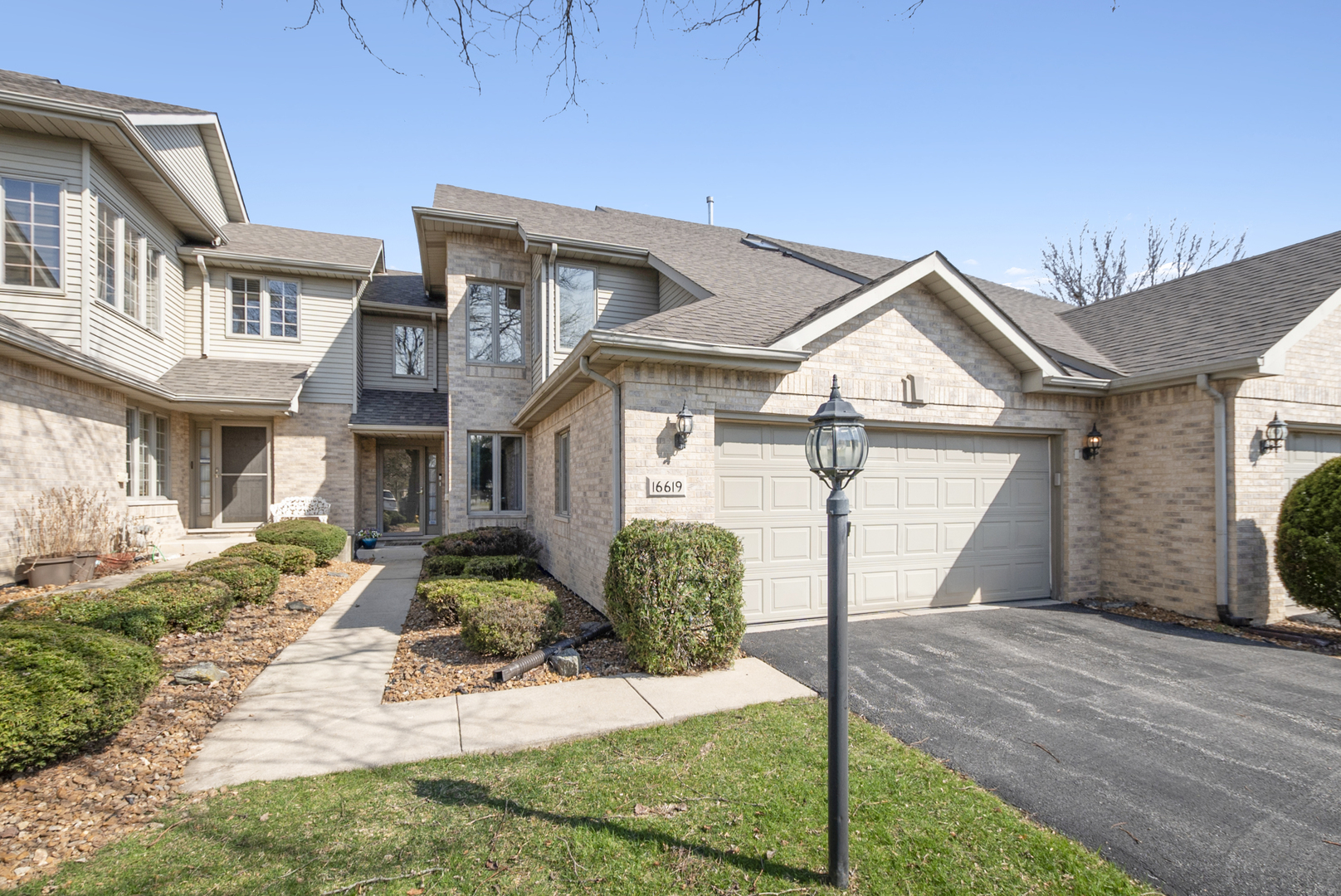 16619 Wexford Court, Tinley Park, IL