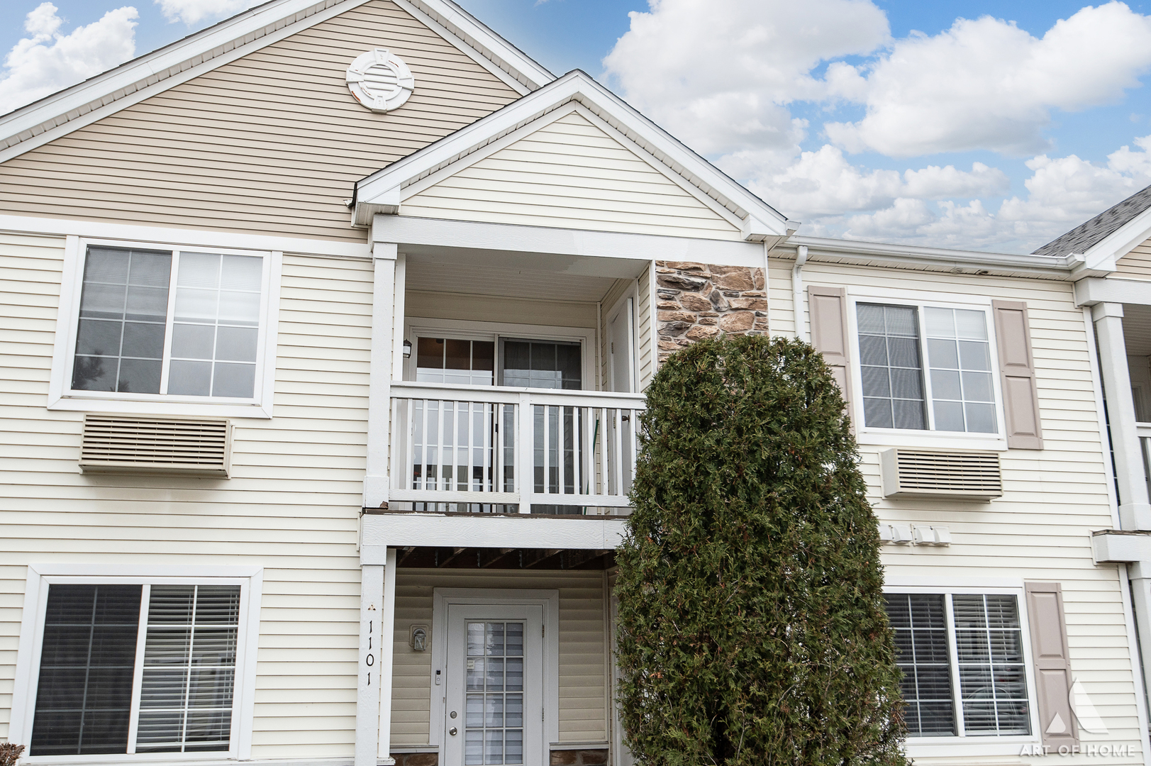 1117 Silverstone Drive #1117, Carpentersville, IL