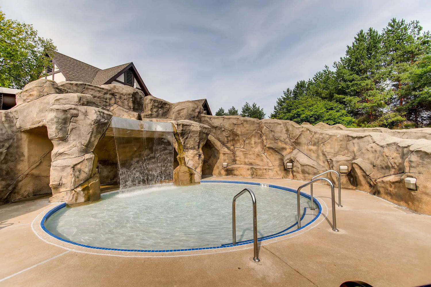 1007 Hollingswood Court, Naperville, IL