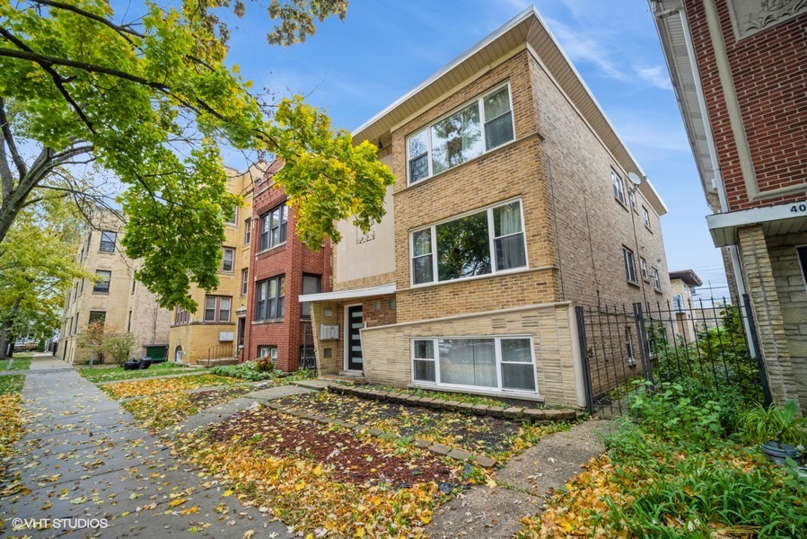 4039 N Sawyer Avenue #2, Chicago, IL