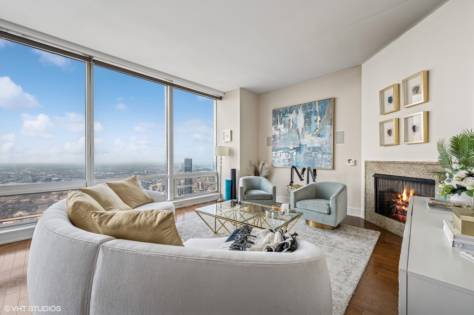 401 N Wabash Avenue #77B, Chicago, IL