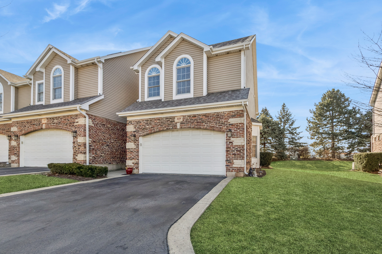 1029 W Bogey Lane, Palatine, IL