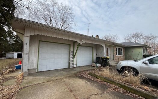 734 Watson Drive, Genoa, IL