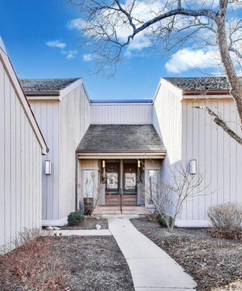 83c Thornhill Lane #c, Lake Barrington, IL