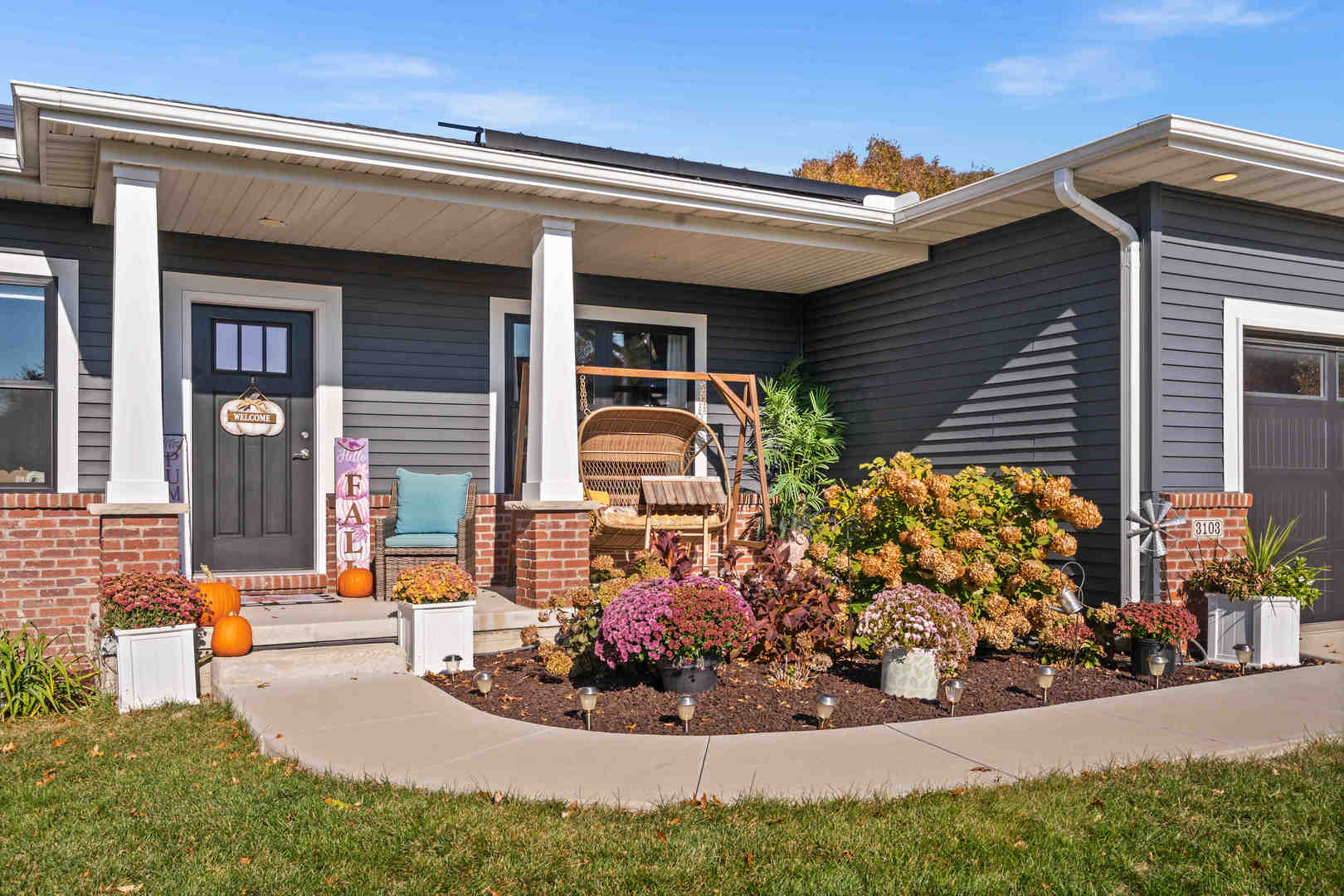 3103 Fox Creek Road, Bloomington, IL