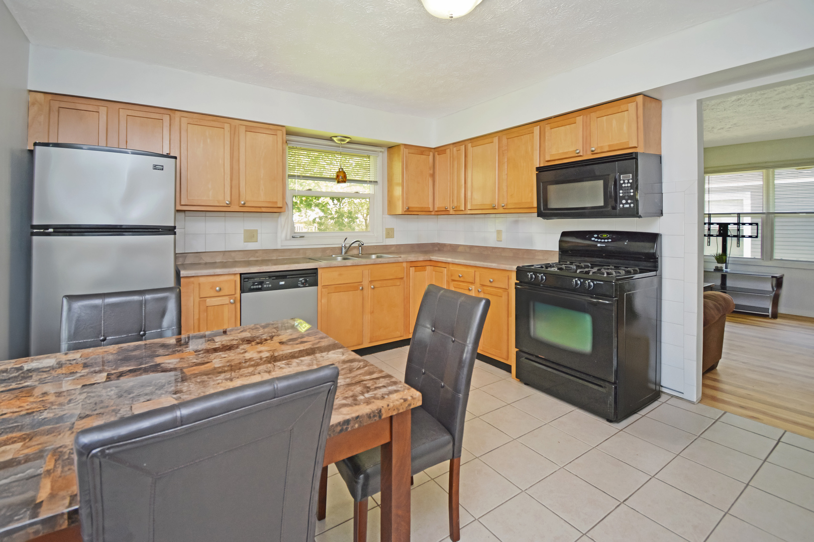 107 E Division Street, Bloomington, IL