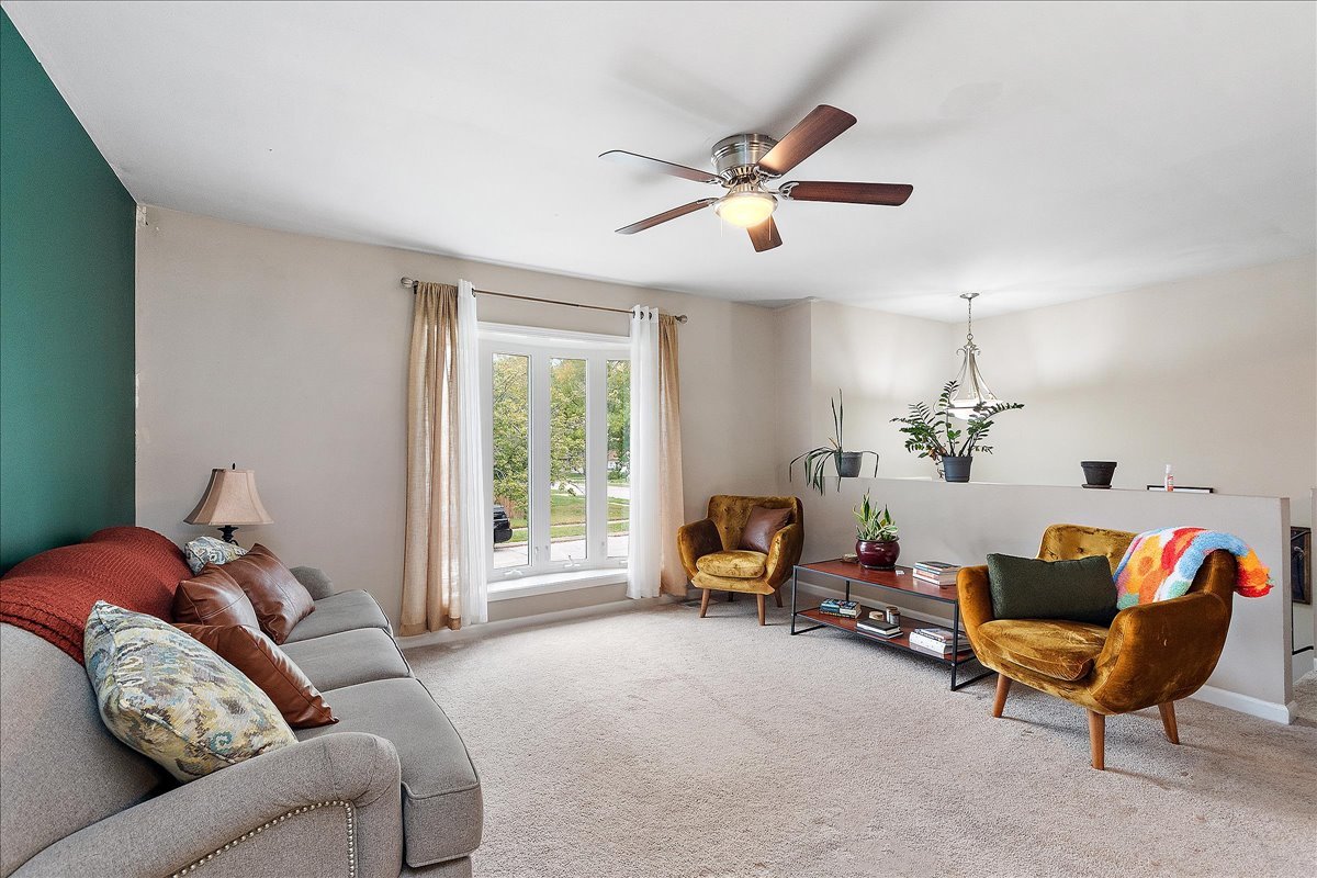 4301 Whitehall Lane, Richton Park, IL