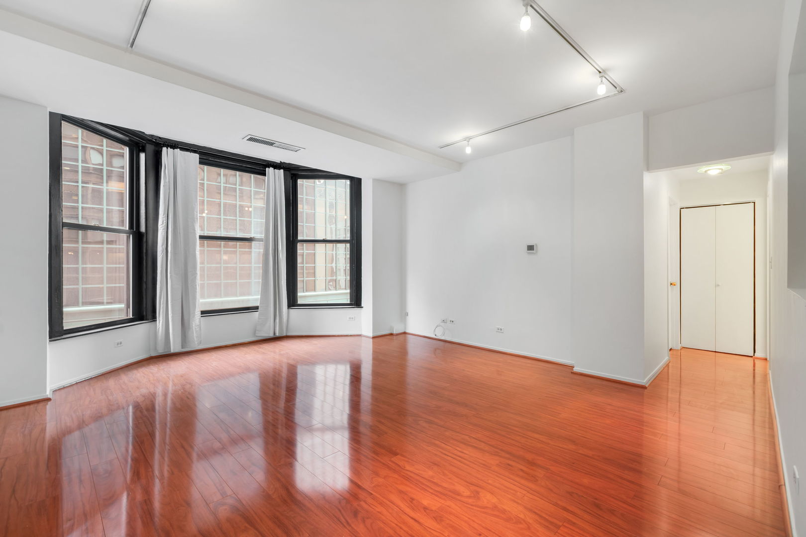 431 S Dearborn Street #409, Chicago, IL