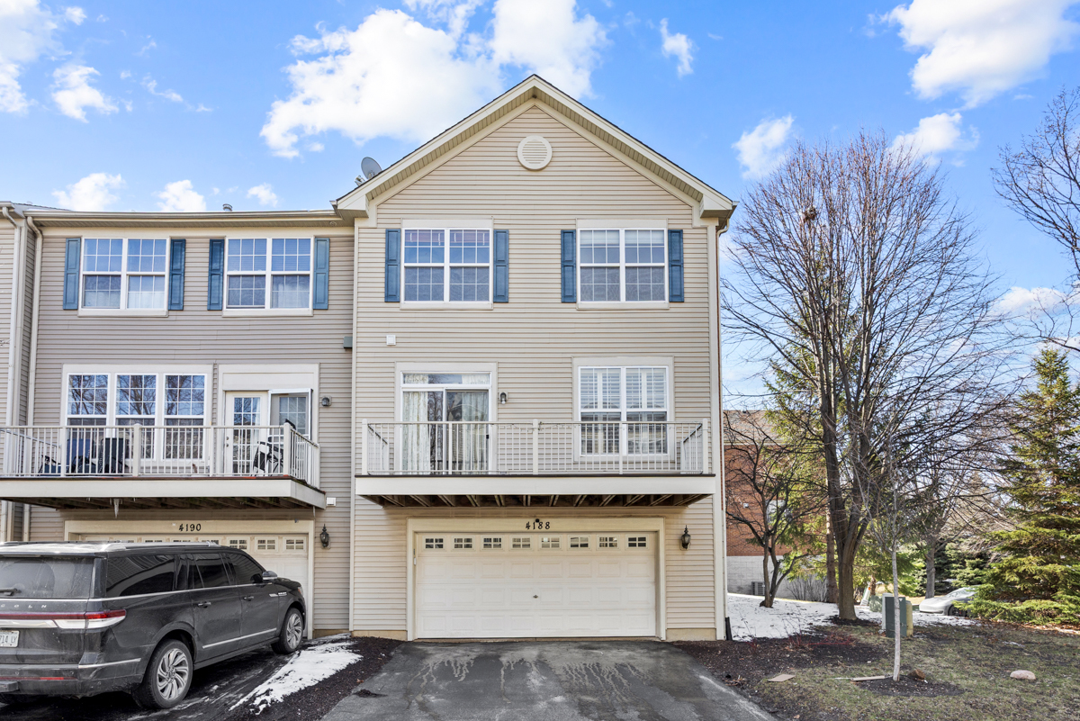 4188 Milford Lane, Aurora, IL