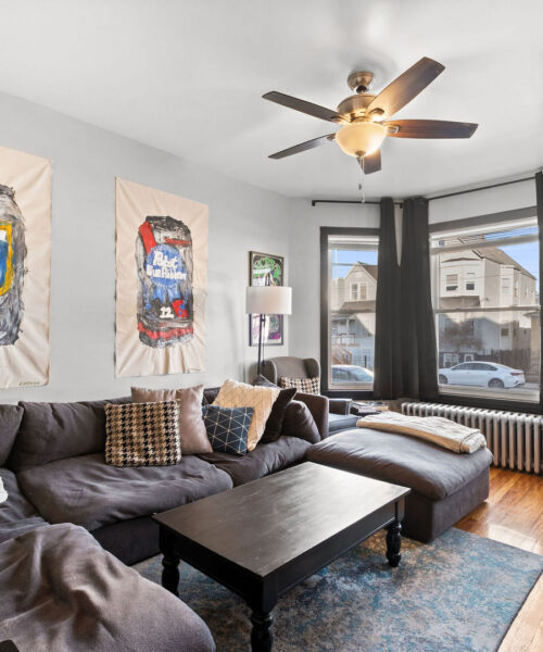 3036 N Kedzie Avenue, Chicago, IL