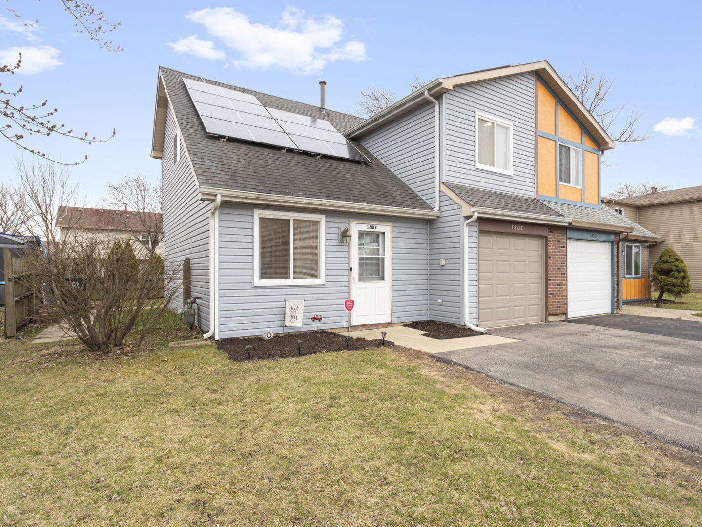 1807 Whitney Drive, Hanover Park, IL