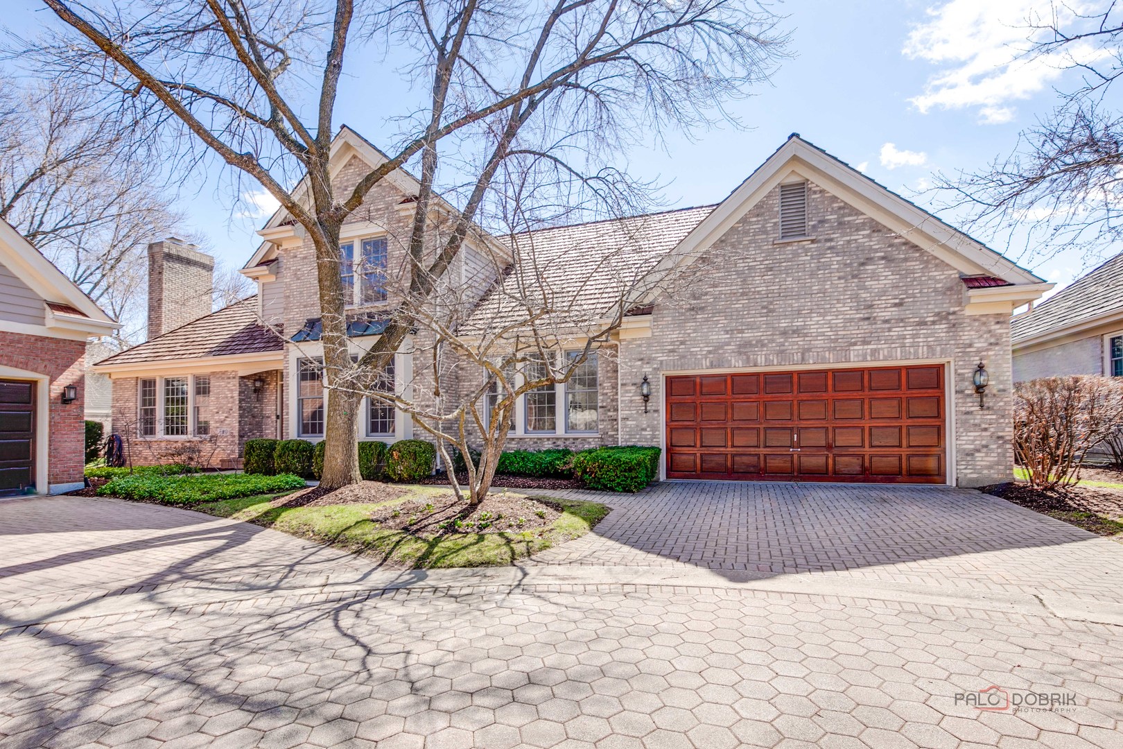 2 Groton Court, Lincolnshire, IL