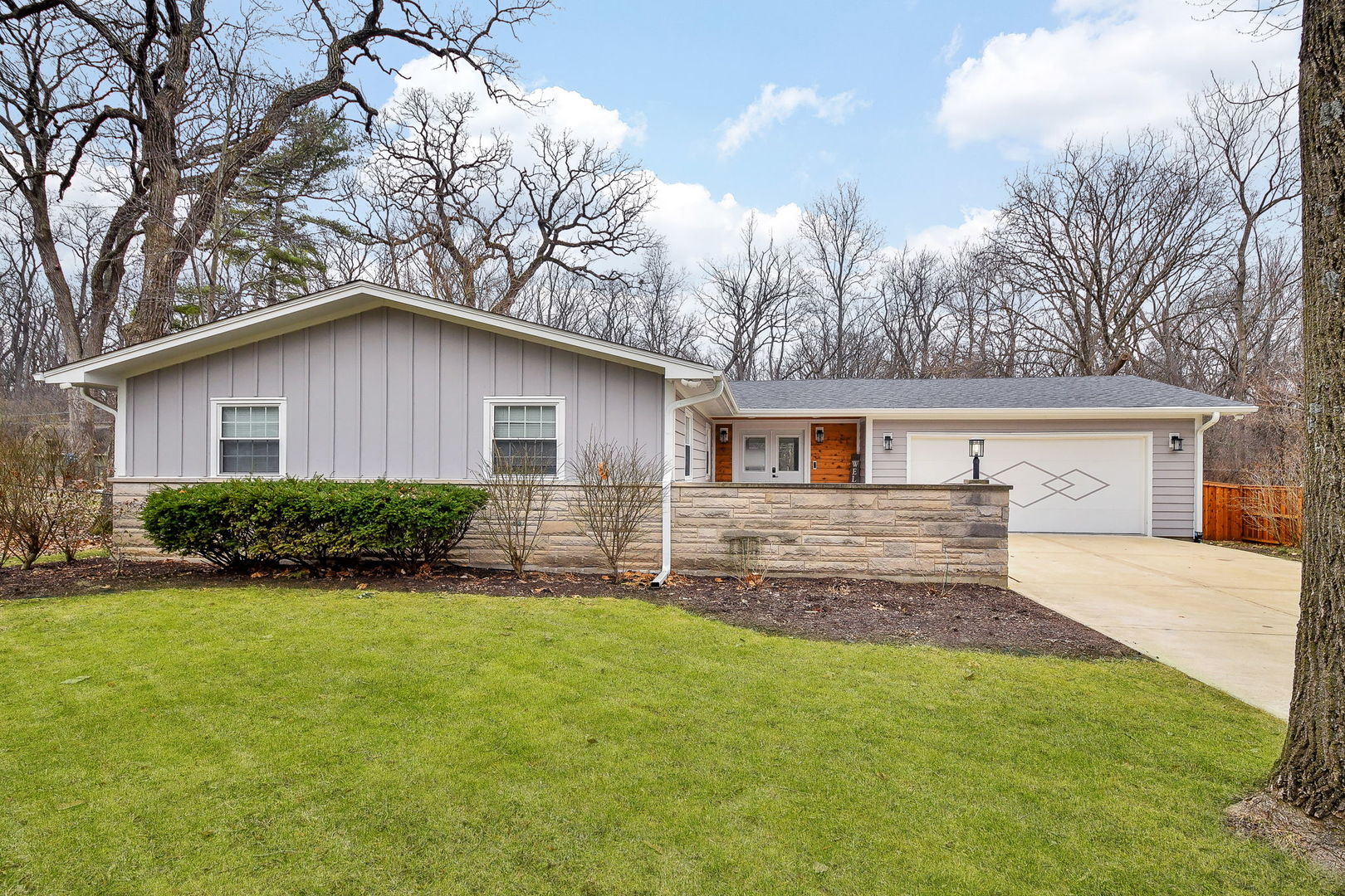 3N556 Woodland Avenue, West Chicago, IL