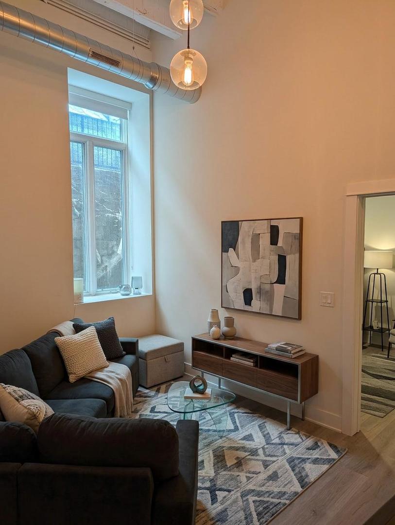 1453 Maple Avenue #B06, Evanston, IL