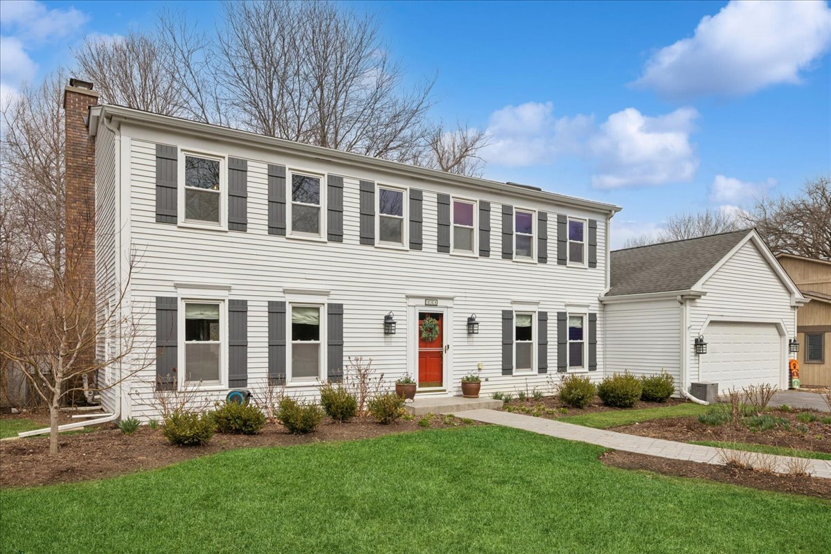 334 E Winchester Road, Libertyville, IL