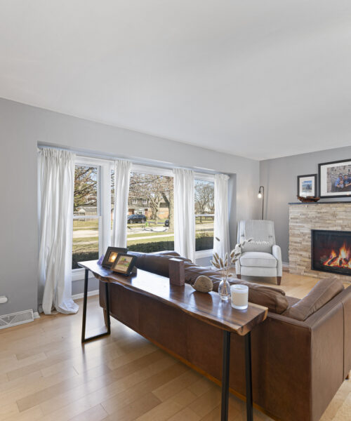 31 Mulberry East Road, Deerfield, IL