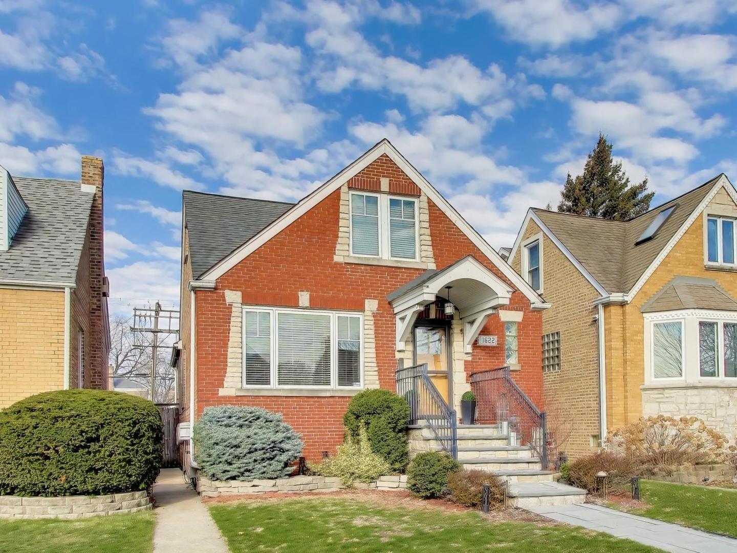 1622 N 75th Avenue, Elmwood Park, IL