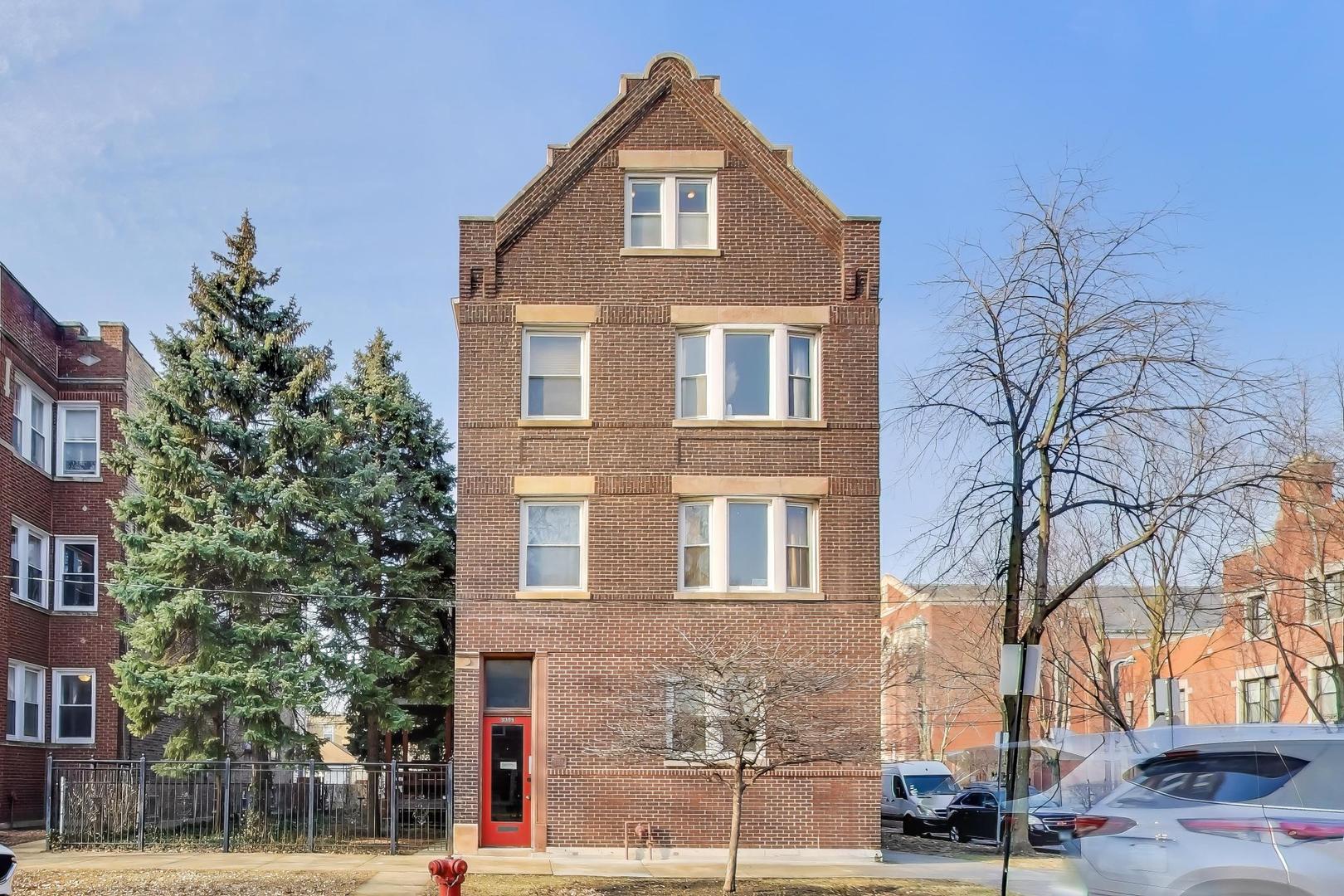 3358 N Monticello Avenue #3E, Chicago, IL