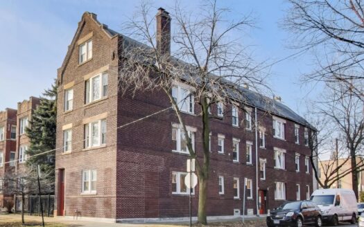 3358 N Monticello Avenue #3E, Chicago, IL