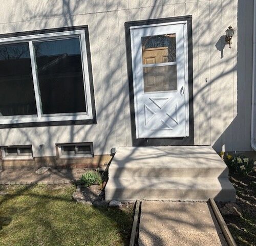 211 Applewood Lane, Bloomingdale, IL