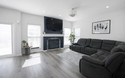 1048 Asbury Drive, Aurora, IL