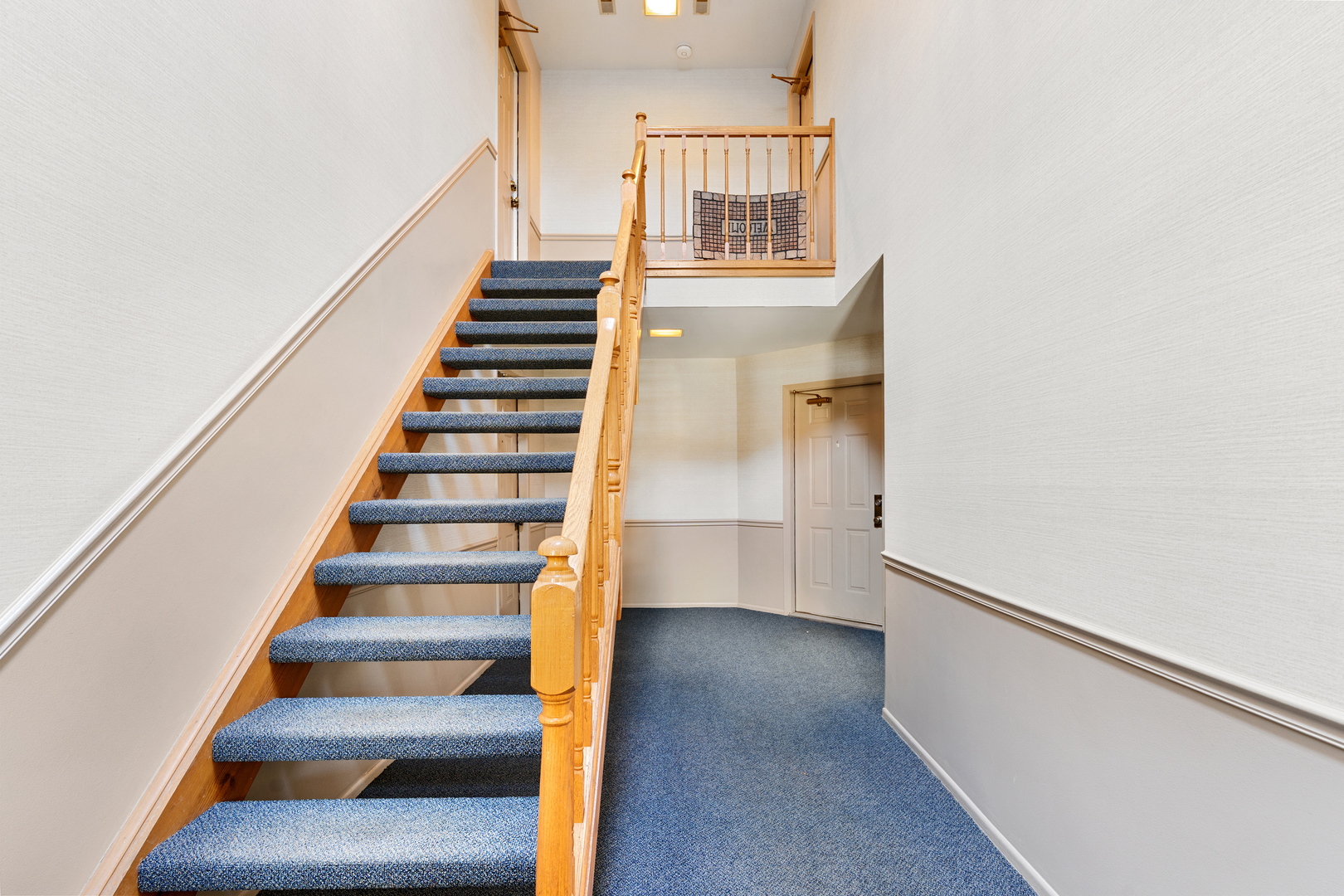 210 Dublin Lane #V2, Schaumburg, IL