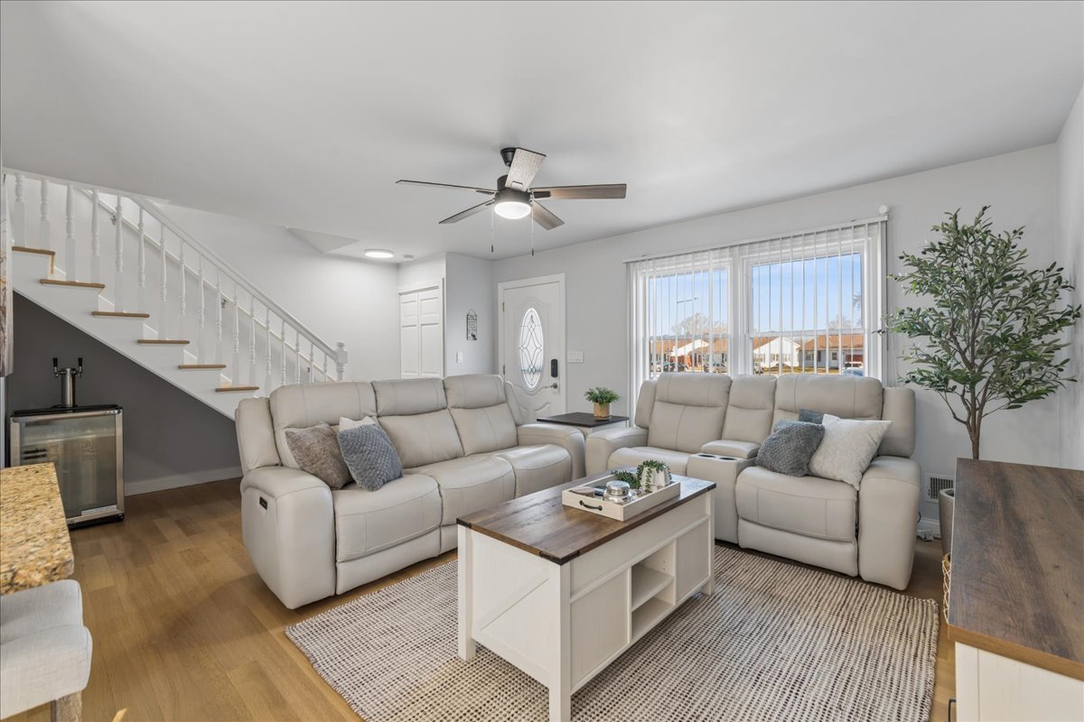 1836 Stockton Drive #1836, Hoffman Estates, IL