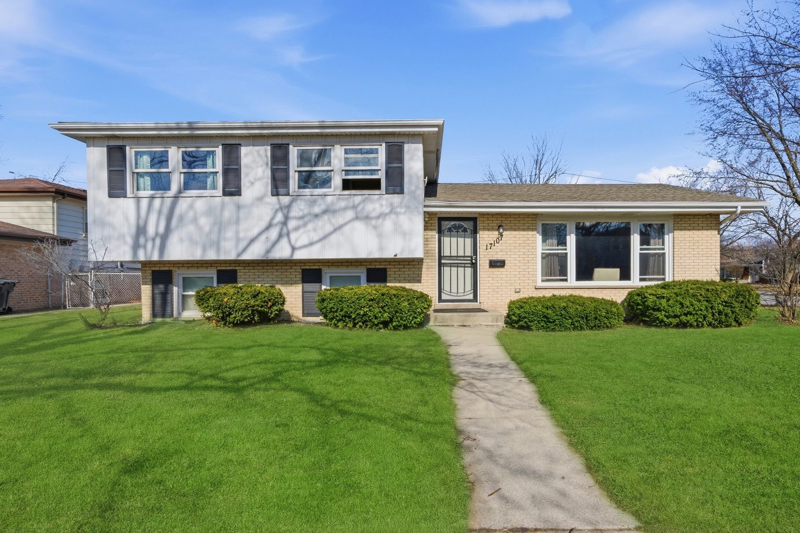 17107 Evans Drive, South Holland, IL