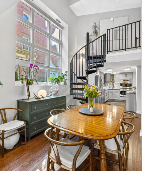 656 W Buckingham Place #1E, Chicago, IL